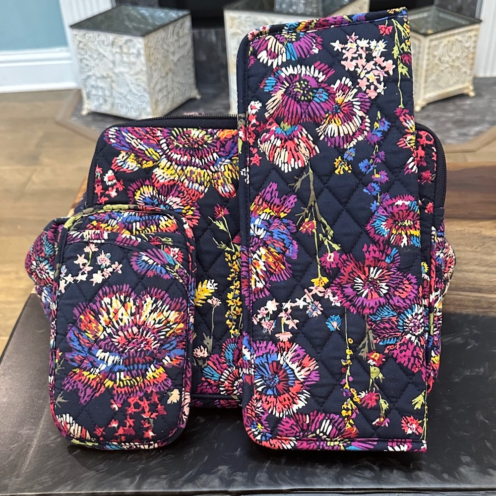 Colorful Vera Bradley Bundle, Floral Quilted Bag Set. - Picture 10 of 10